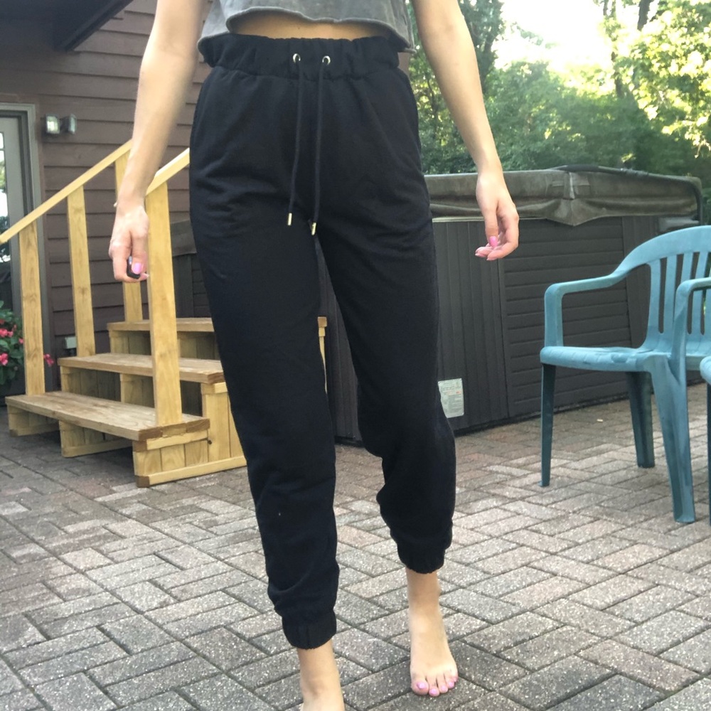 Black joggers sweatpants (NEVER BEEN WORN)